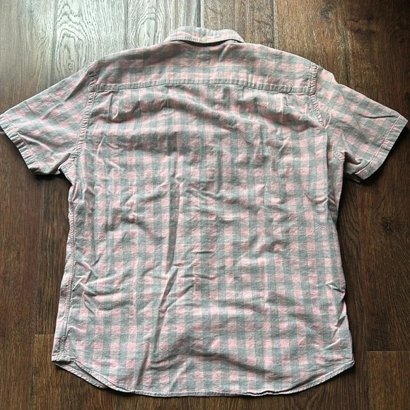 Men's GAP Checkered Shirt | Gingham Shirt | GAP Gingham Button Down Shirt - Picture 7 of 9